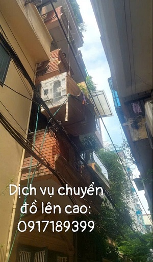 Kéo đệm lò so lên nhà cao tầng tại Hà Nội